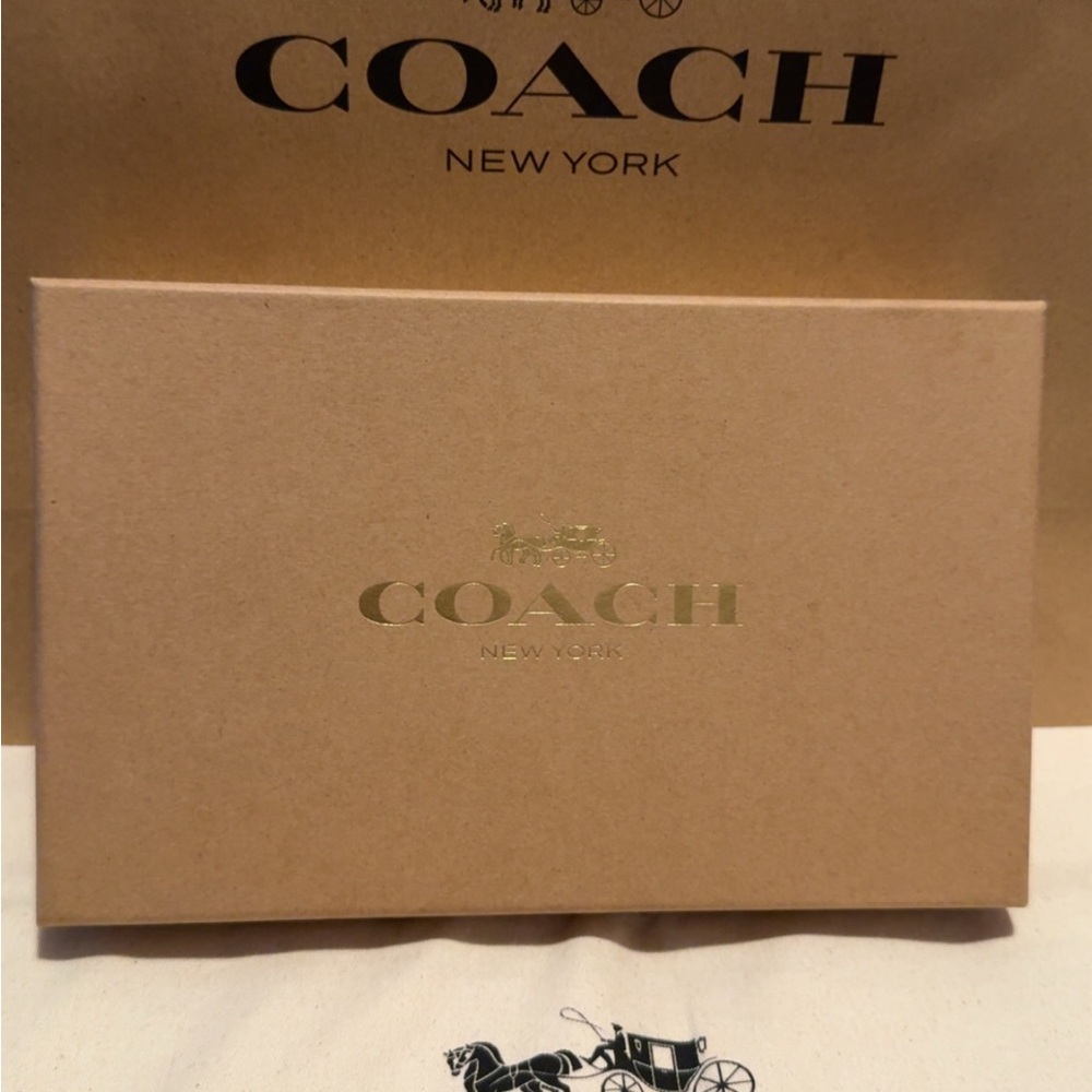 Coach Red Embossed Wristlet giftbox...$199 Retail - Picture 3 of 6